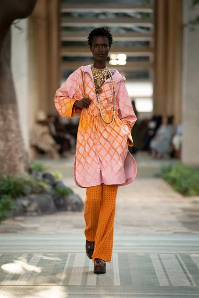 Look 31